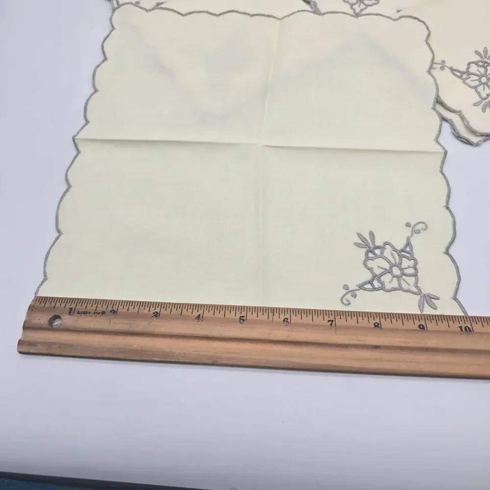 Vintage Embroidered Table Napkins Grandmacore Cottagecore Tea Party Ivory 6